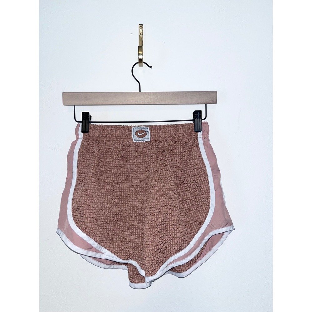 Nike Athletics Womens Iron Clad‎ Textured Seersucker Running Shorts Tan | Small